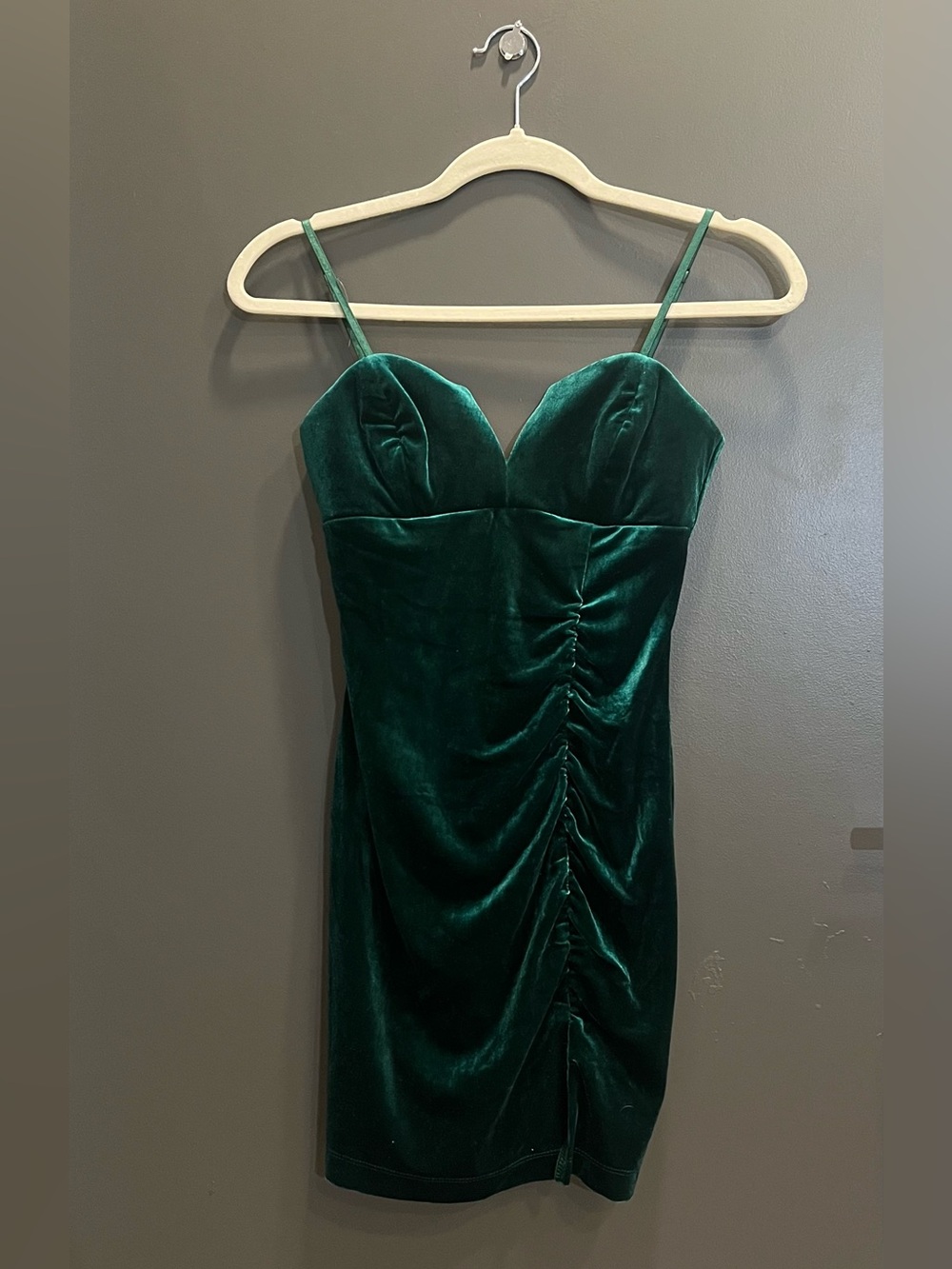 Emerald Sundae Green Velvet Ruched Mini Dress – Women’s Small